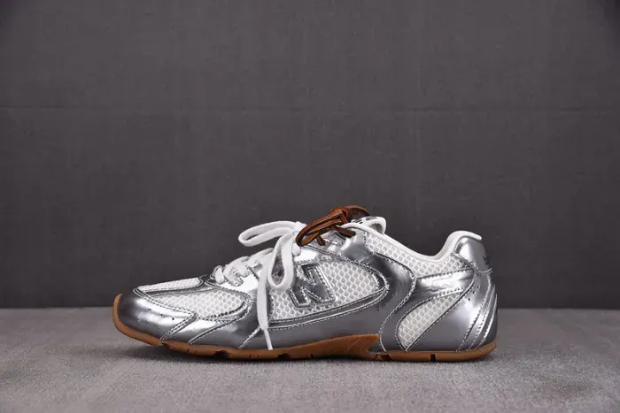 New Balance Sneaker