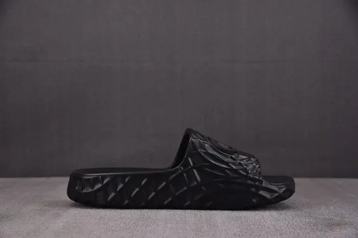 Gui Sandal, alternate view