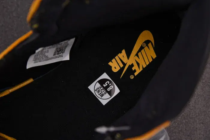 Air Jordan 1 High Og “Pollen” 555088-701, alternate view
