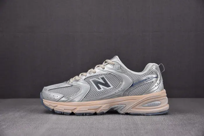 New Balance Sneaker