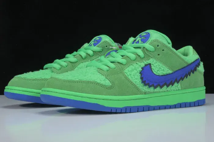 Nike Sb Dunk Low Grateful Dead Bears Green - Cj5378-300