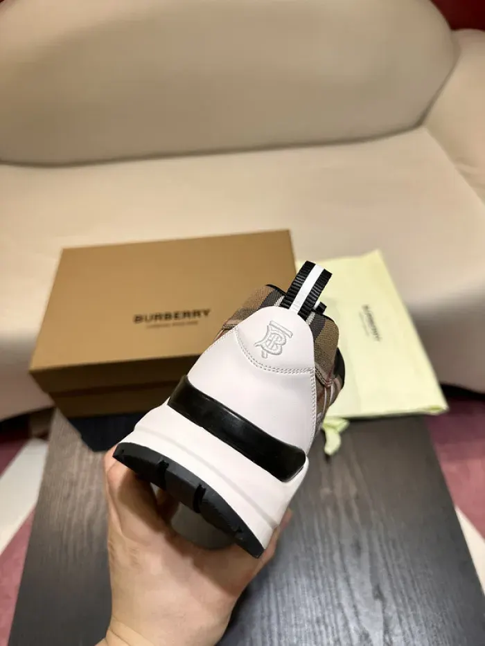 Bub Sneaker, alternate view