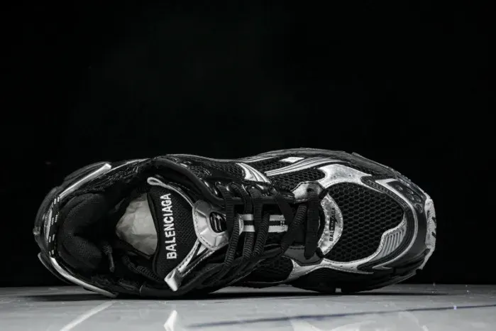 Balenciaga Sneaker, alternate view