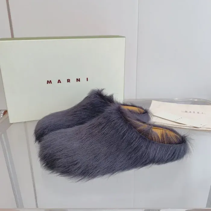 Marni Sandal, alternate view