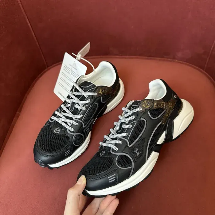 Louis Vuitton Sneaker