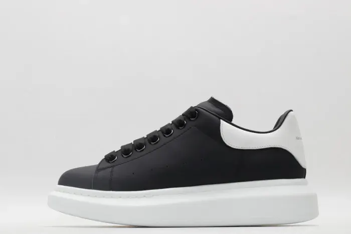 Alexander McQueen Sneaker