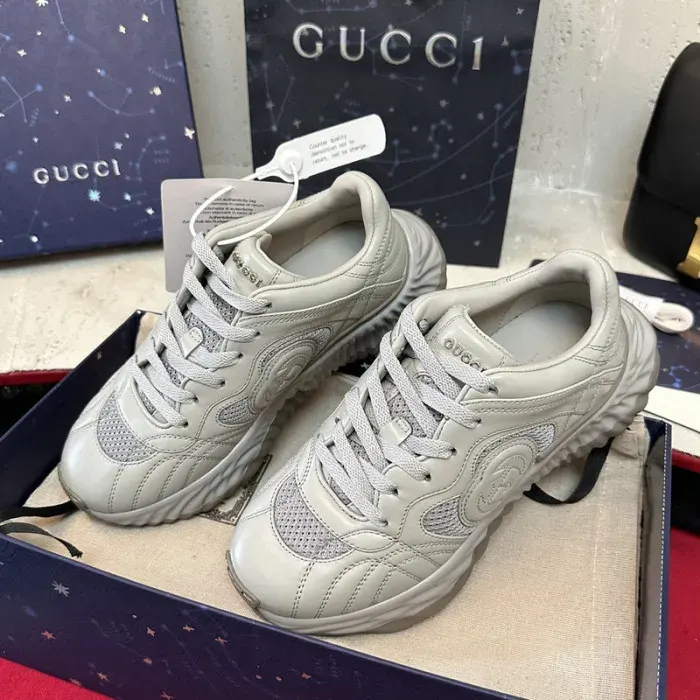 Gui Sneaker