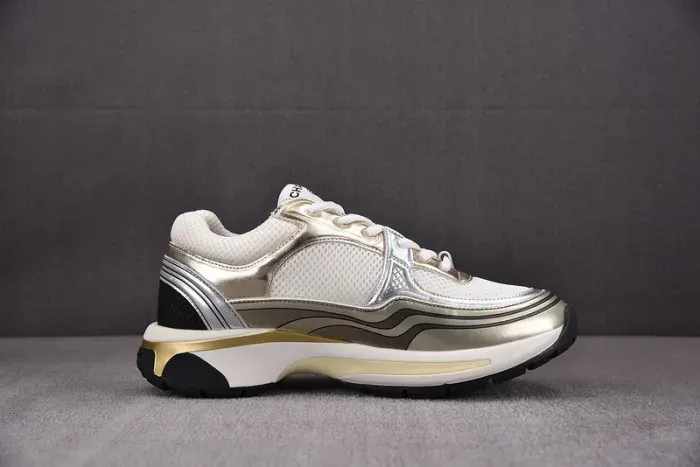 Cn Sneaker, alternate view
