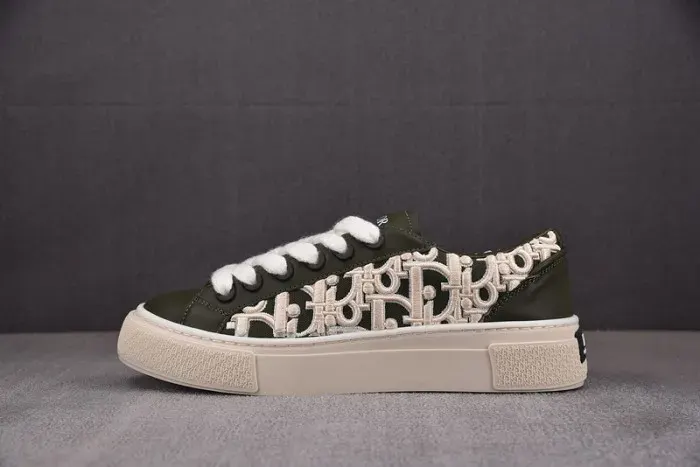 Dior Sneaker