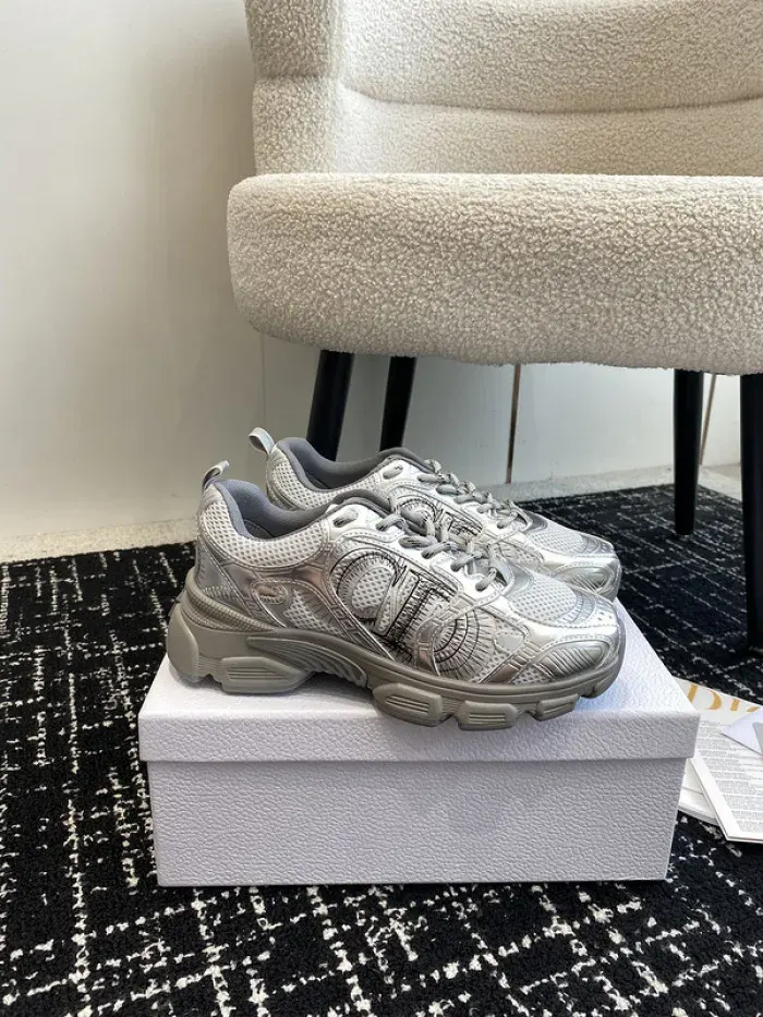 Dior Sneaker