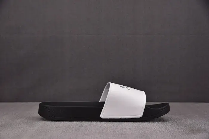 Arct&X Slipper, alternate view