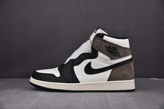 Air Jordan 1 Retro High Og 'Dark Mocha' 555088-105