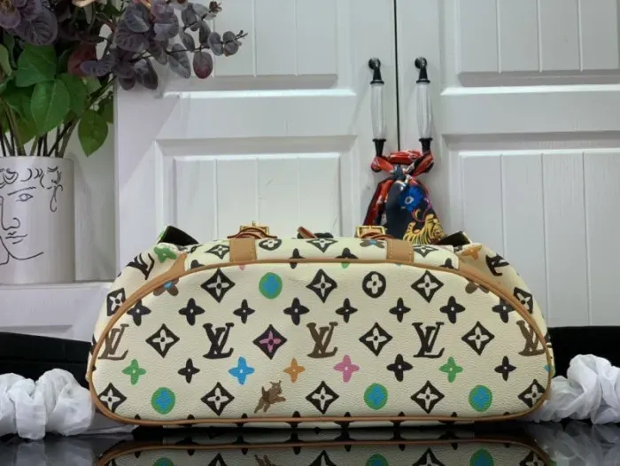 Louis Vuitton Bag, alternate view