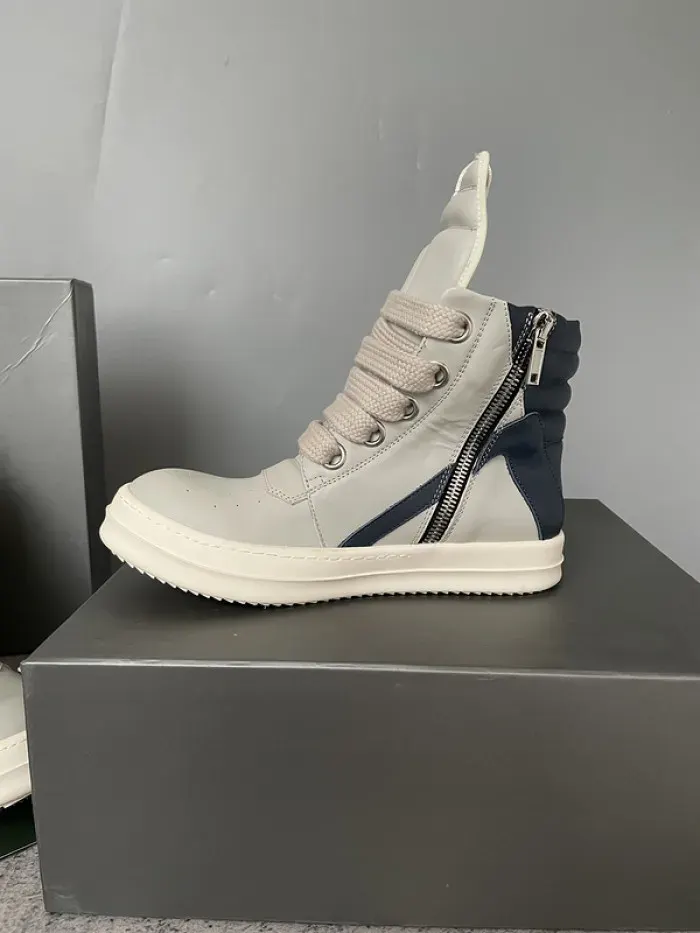 Rick Owens, alternate view
