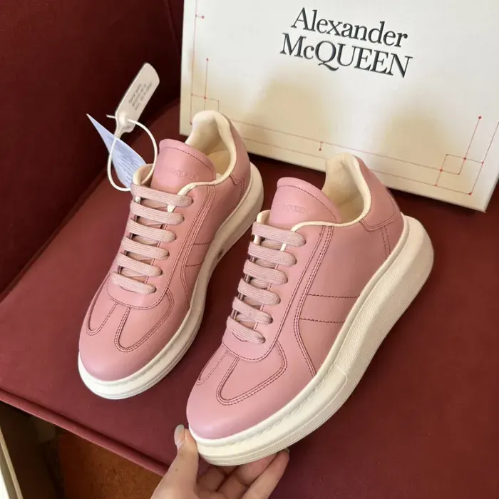 Alexander McQueen Sneaker