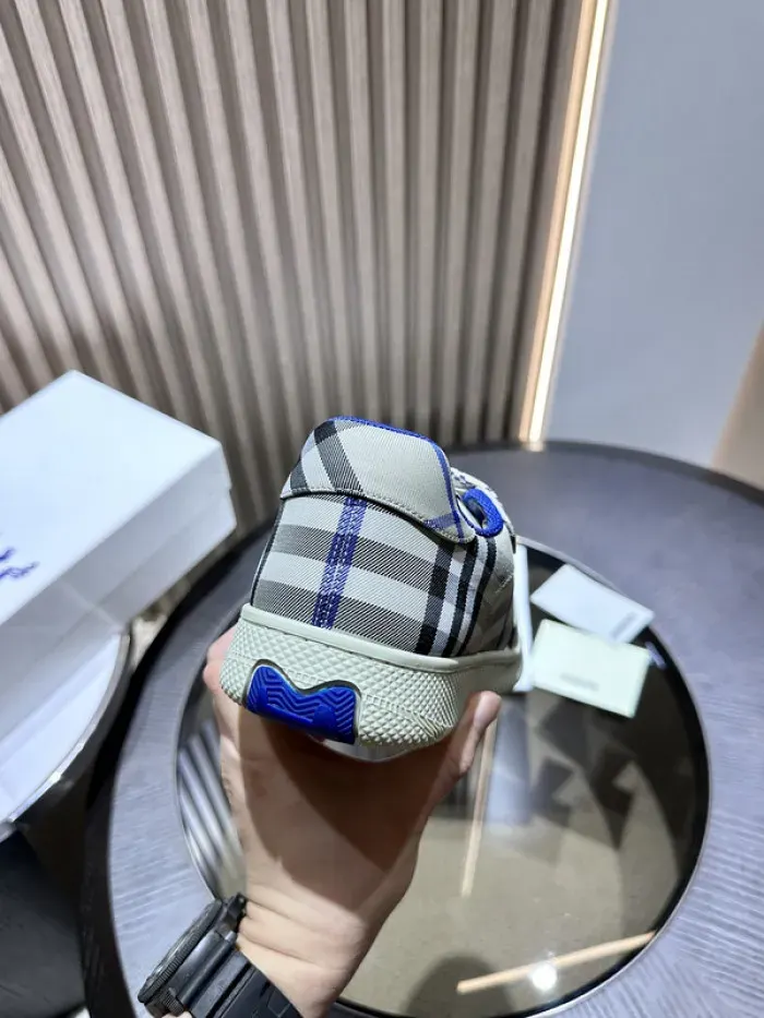 Bub Sneaker, alternate view