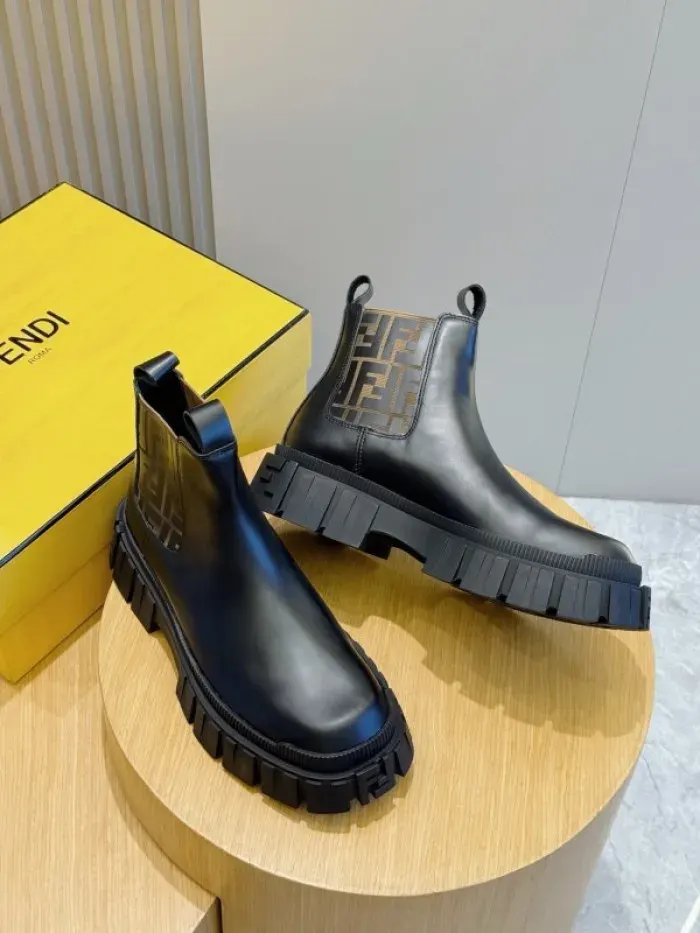 Fend1 Boots, alternate view