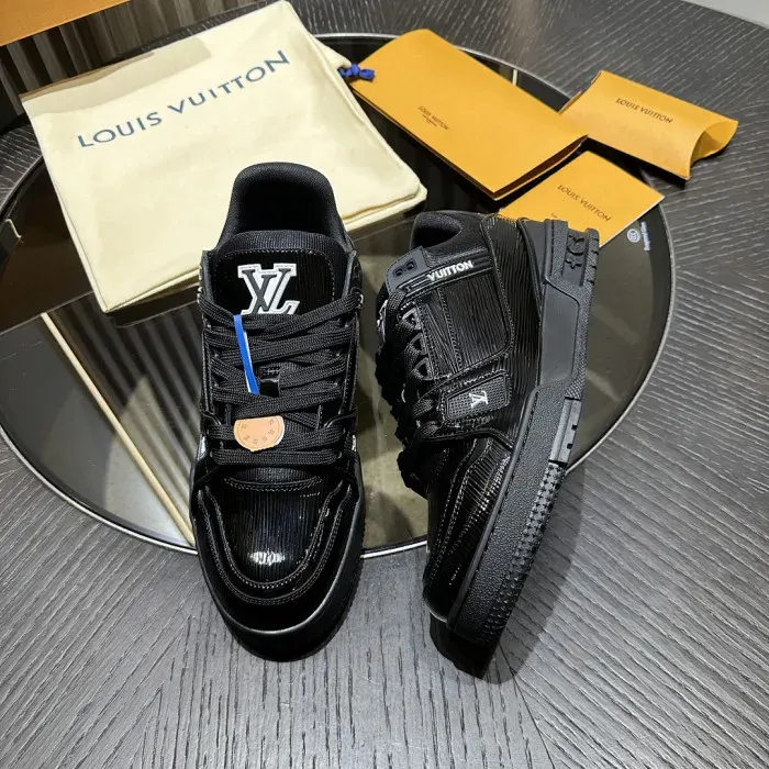 Louis Vuitton Sneaker
