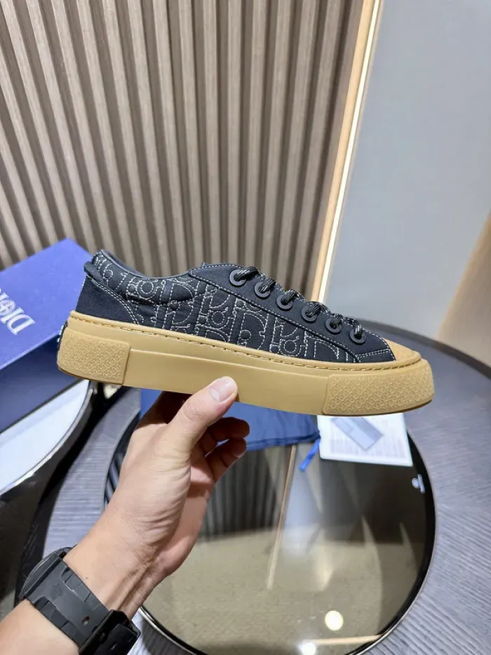 Dior Sneaker, alternate view