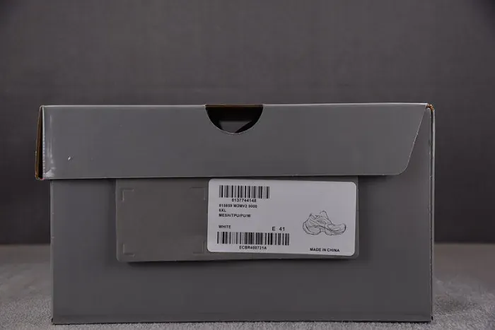 Balenciaga Sneaker, alternate view