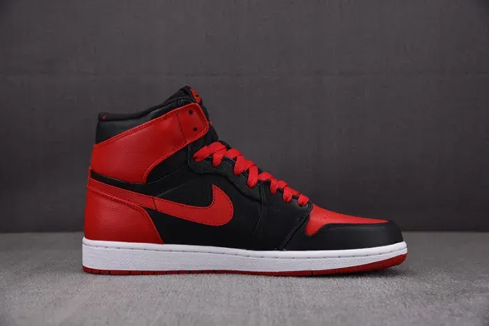 Air Jordan 1 Retro Banned (B-Grade) (2011) 432001-001, alternate view