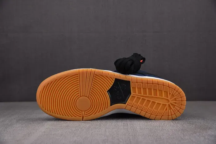 Nike Sb Dunk Low Navy Black Gum Cw7463-401, alternate view