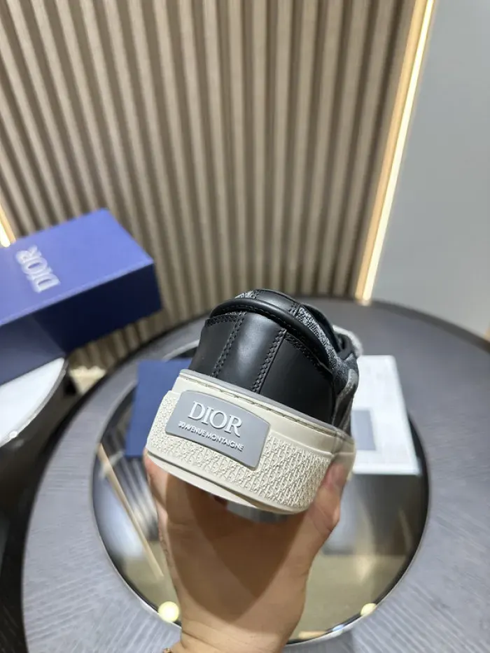 Dior Sneaker, alternate view