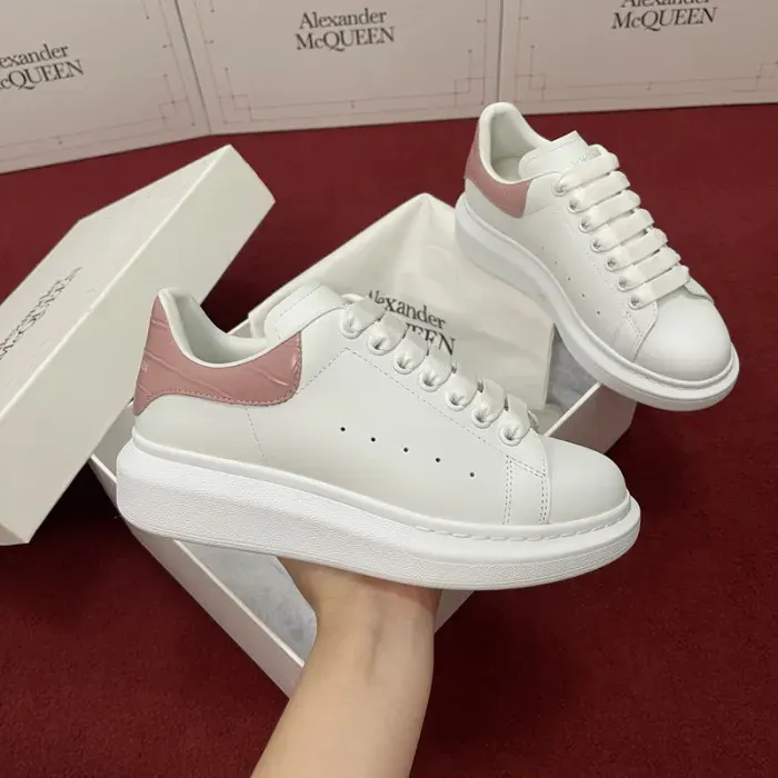 Alexander McQueen Sneaker