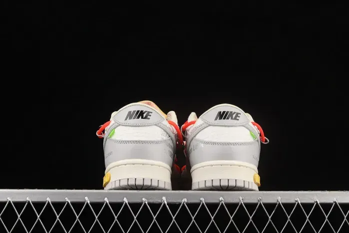 Off-White X Dunk Low 'Lot 06 Of 50' Dj1602-110, alternate view