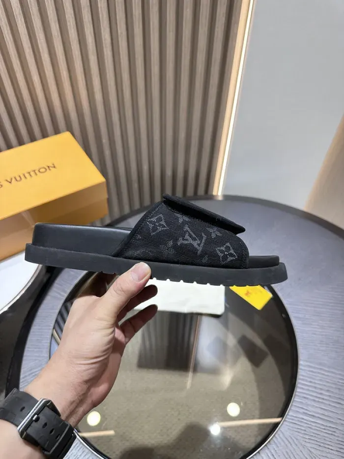 Louis Vuitton Sandal, alternate view