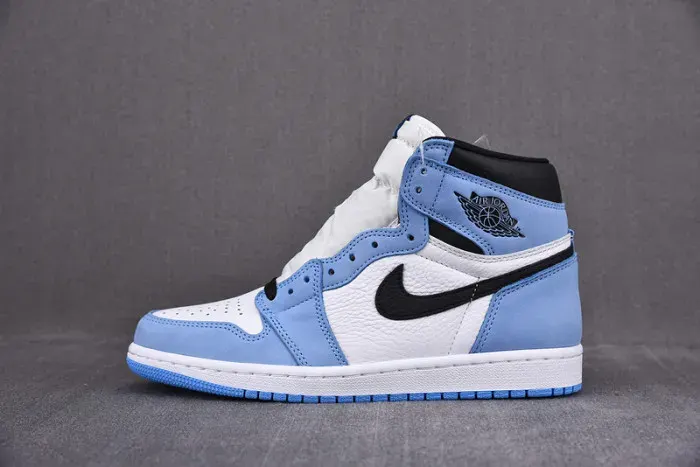 Air Jordan 1 High Og “University Blue” 555088-134