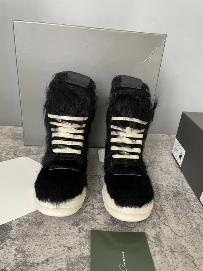 Rick Owens, alternate view