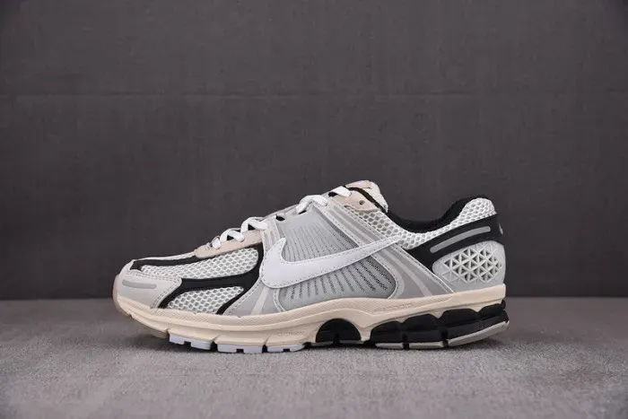 Nike Vomero 5 S*Personic Light Bone Black Fn7649-110
