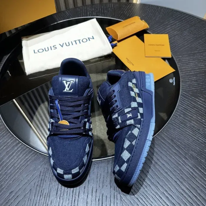 Louis Vuitton Sneaker
