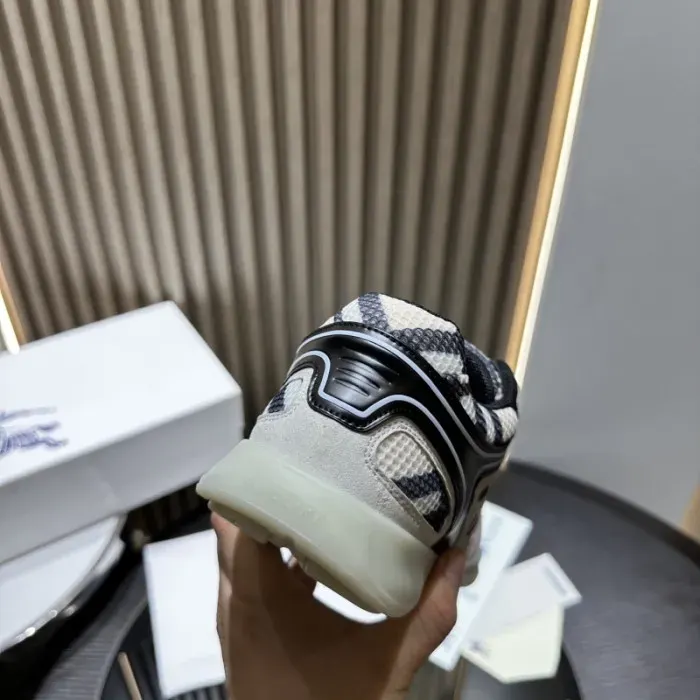 Bub Sneaker, alternate view