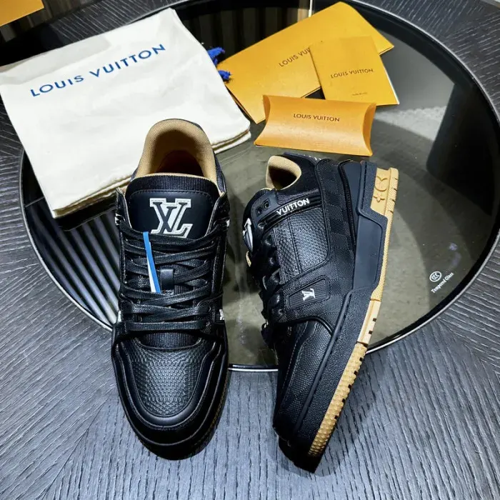 Louis Vuitton Sneaker