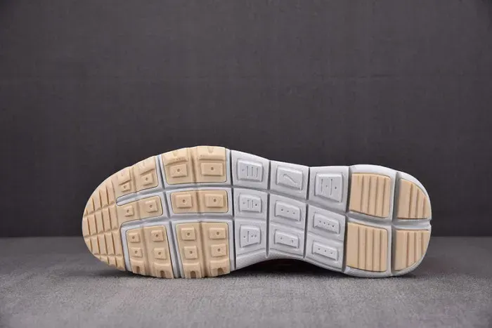 Tom Sachs X Nikecraft Mars Yard 2.0 Gd Aa2261-100, alternate view