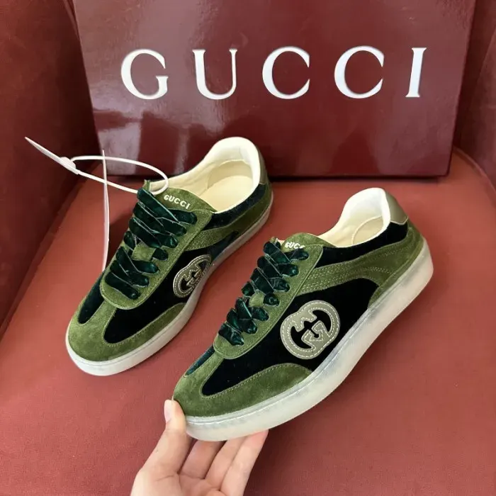 Gui Sneaker
