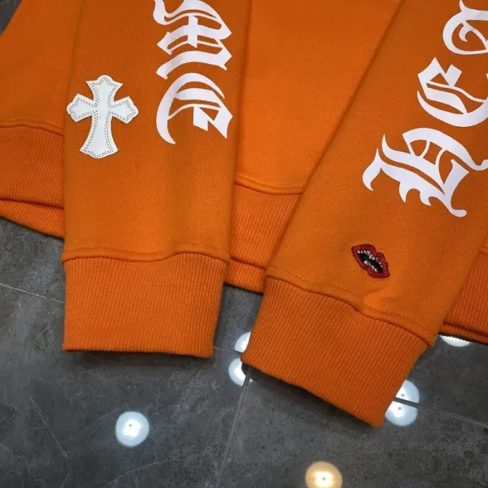 Chrome Hearts, alternate view
