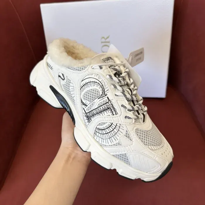Dior Sneaker, alternate view