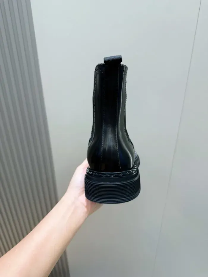 D&G Boots, alternate view