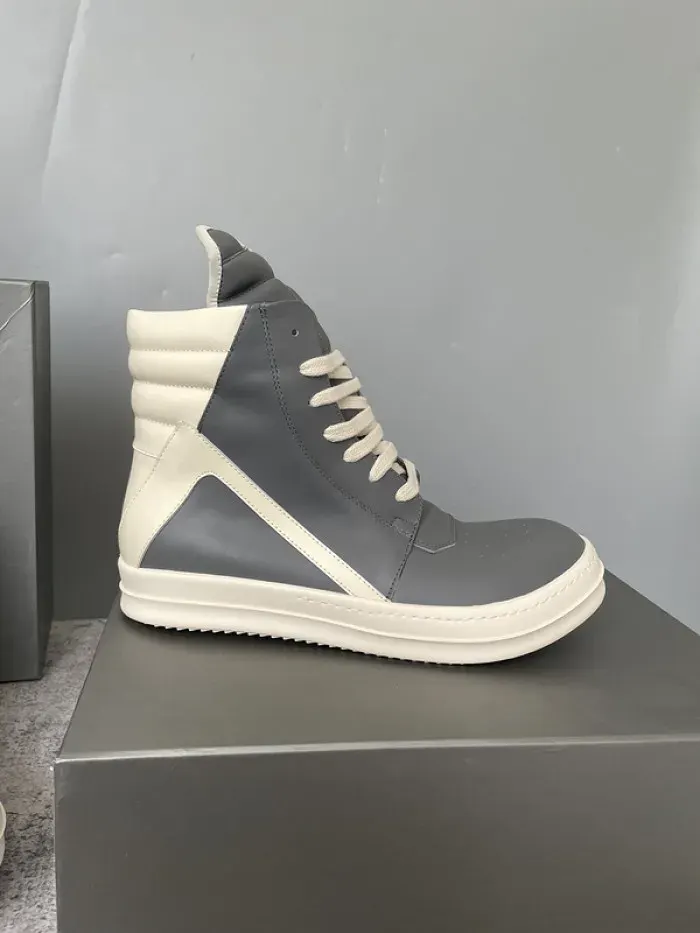 Rick Owens, alternate view