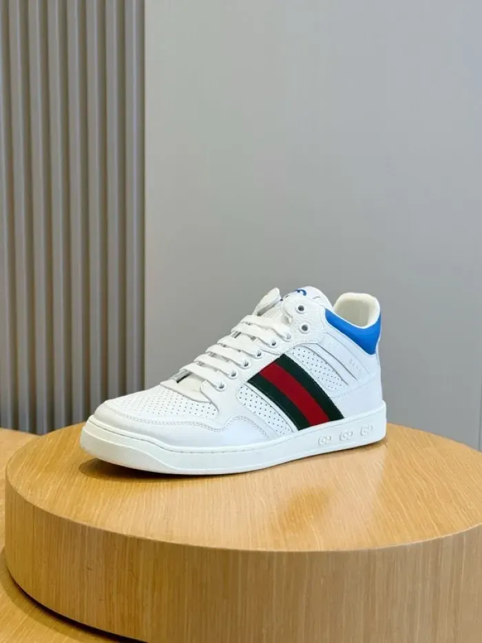 Gui Sneaker