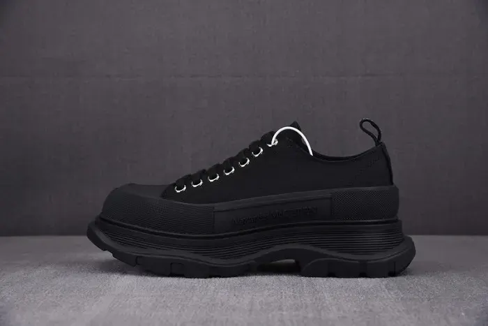 Alexander McQueen Sneaker