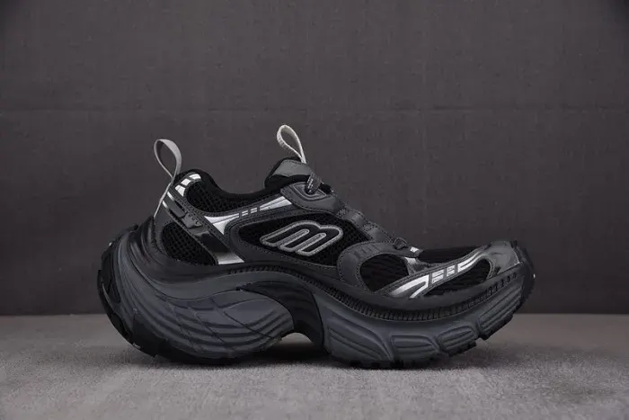 Balenciaga Sneaker, alternate view