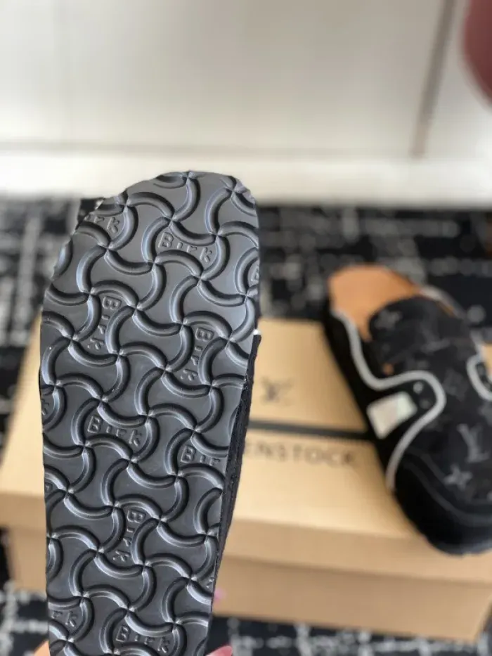 Louis Vuitton Sandal, alternate view
