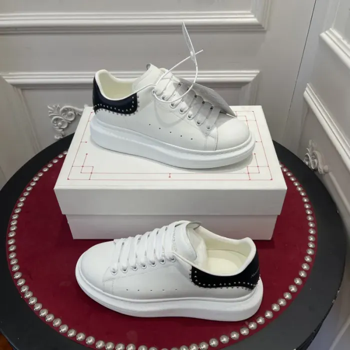 Alexander McQueen Sneaker