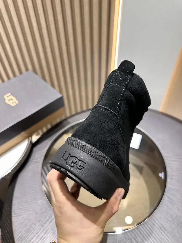 U&G Boot, alternate view