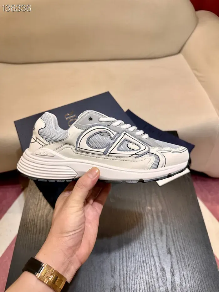 Dior Sneaker