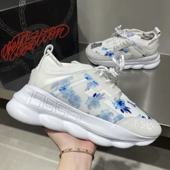 Vse Sneaker, alternate view